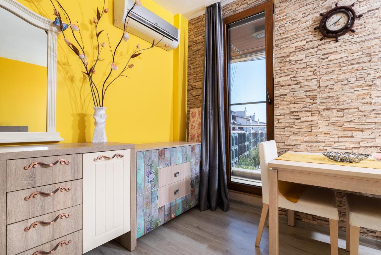Modern Studios - Meters Away From The Beach Pomorie Exterior photo
