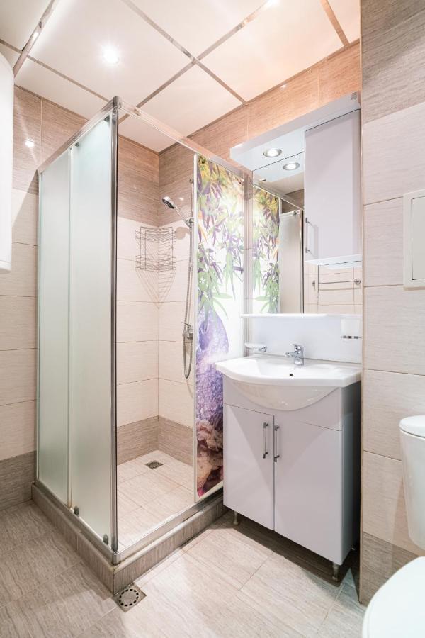 Modern Studios - Meters Away From The Beach Pomorie Exterior photo