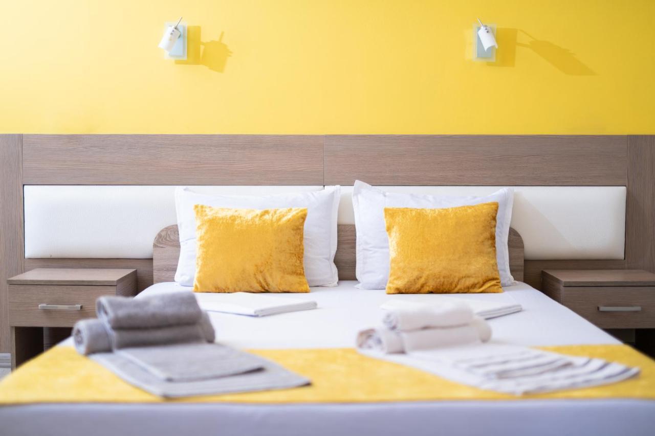 Modern Studios - Meters Away From The Beach Pomorie Exterior photo